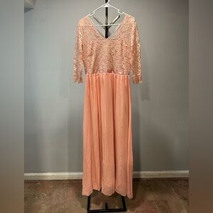 NWOT Elegant Lace and Chiffon Peach Dress